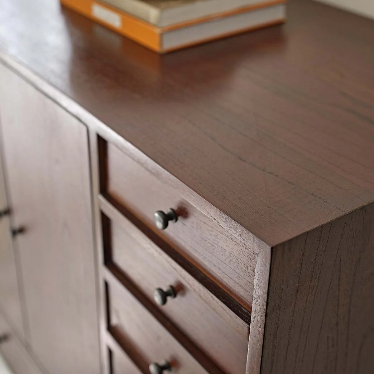 Commode en mindi massif finition noyer 90 cm - Image 6